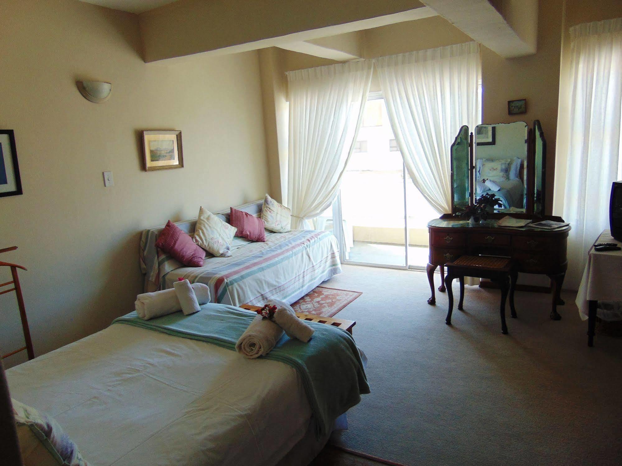 Whale Watchers Inn Witsand Exterior photo